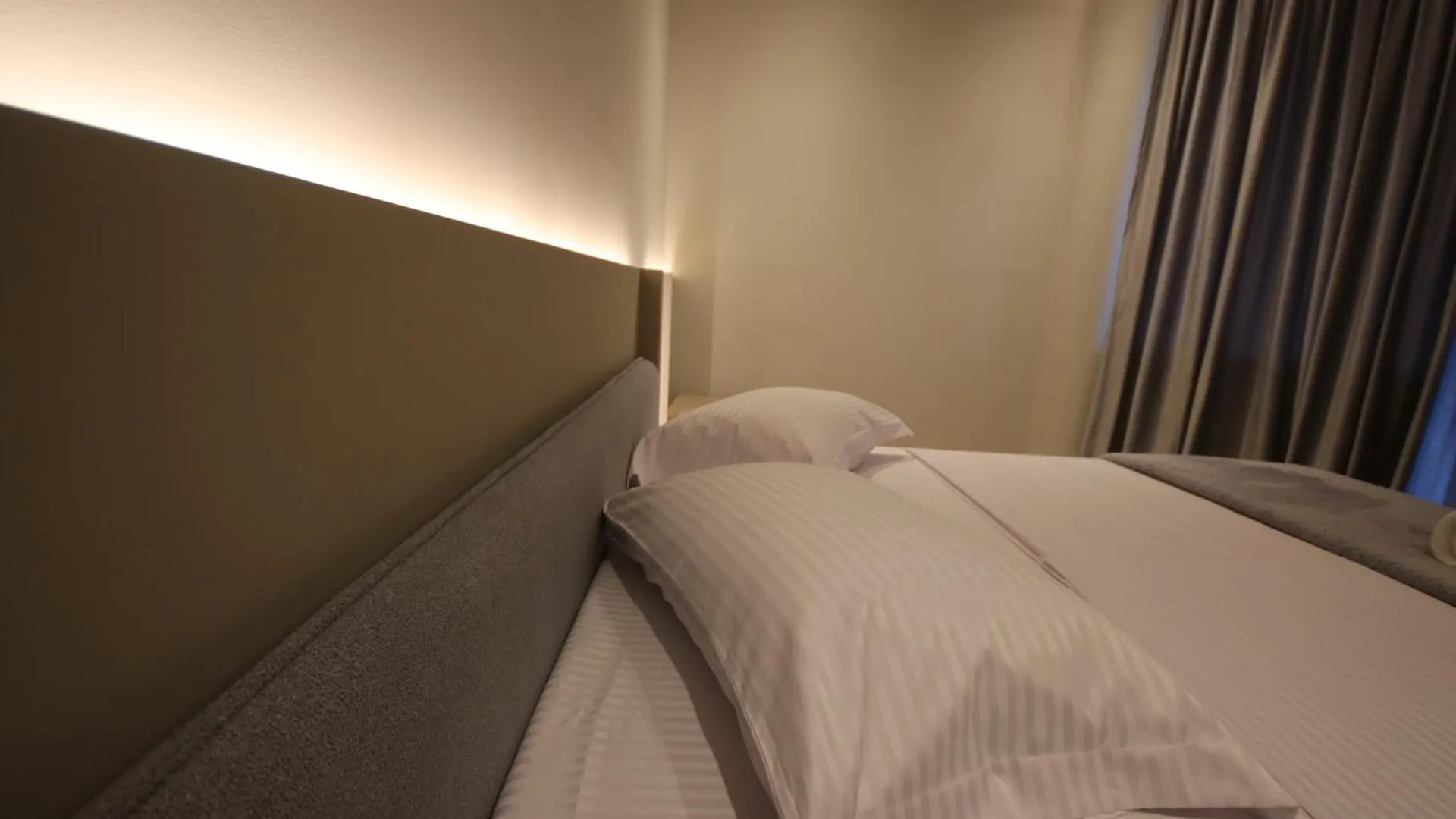 W Cika Hotel 보르쉬