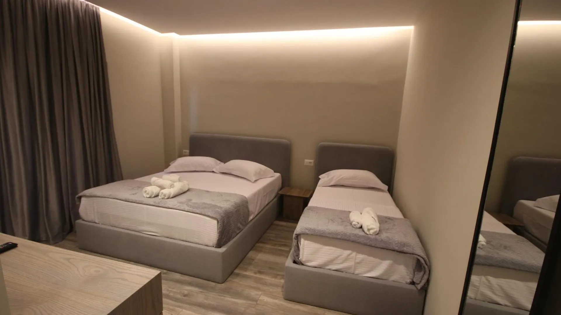 W Cika Hotel Borsh 0*,  Albania