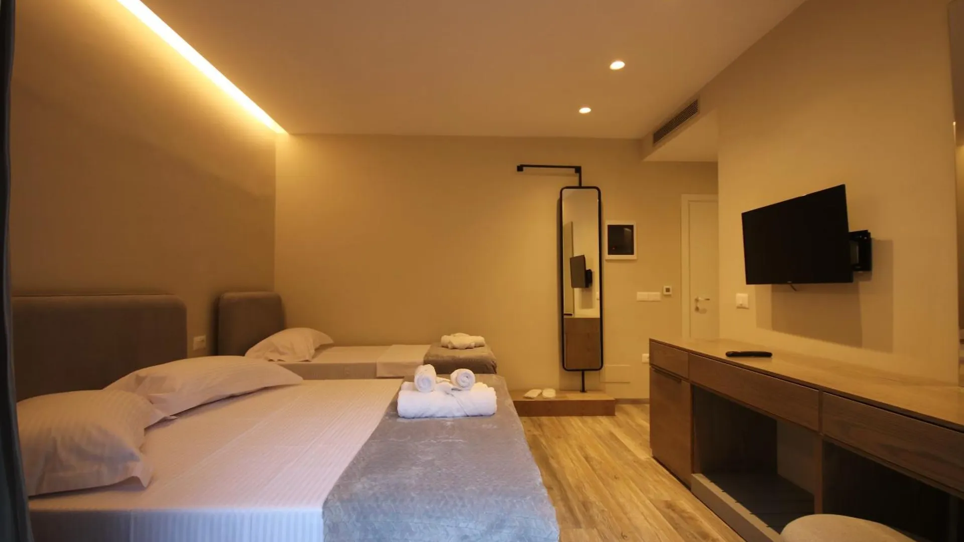 W Cika Hotel 보르쉬 여관