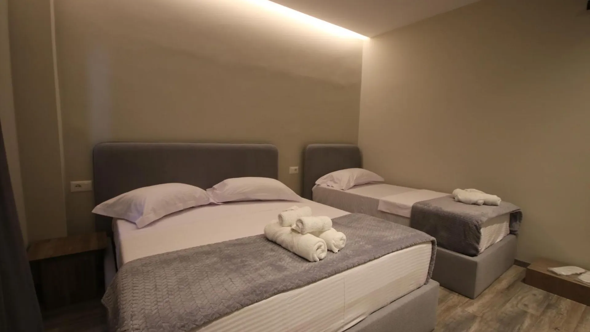 W Cika Hotel 보르쉬 알바니아