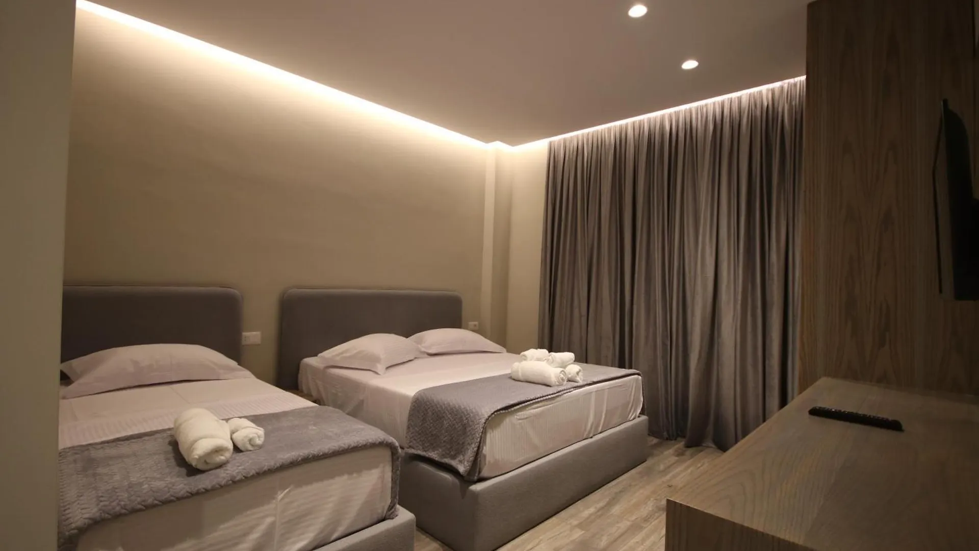 여관 W Cika Hotel 보르쉬