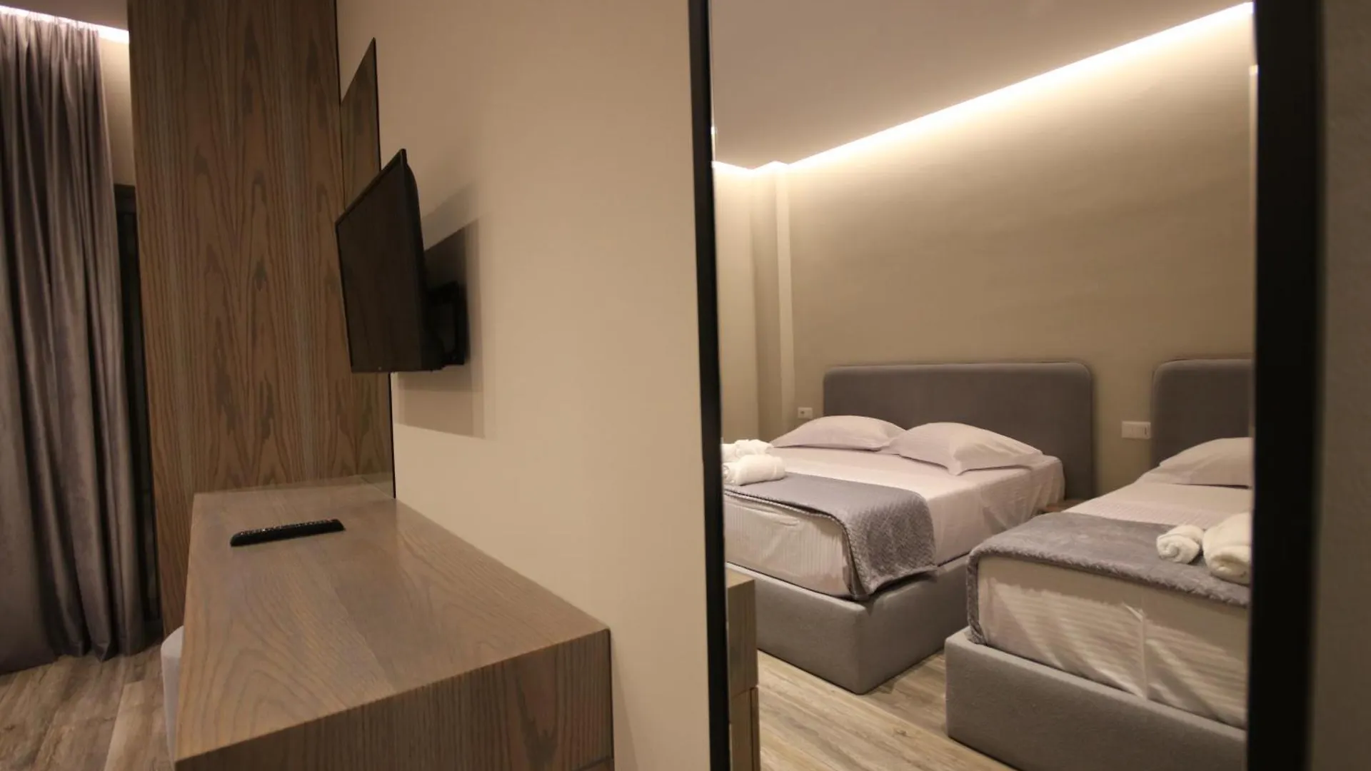 여관 W Cika Hotel 보르쉬 알바니아
