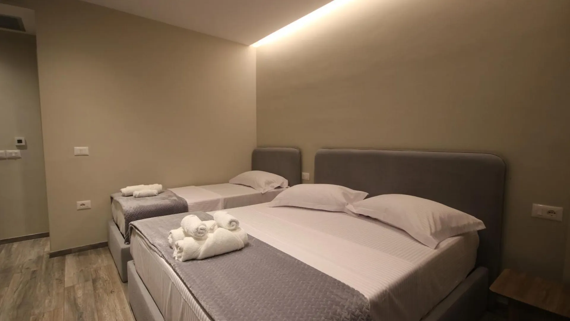 여관 W Cika Hotel 보르쉬