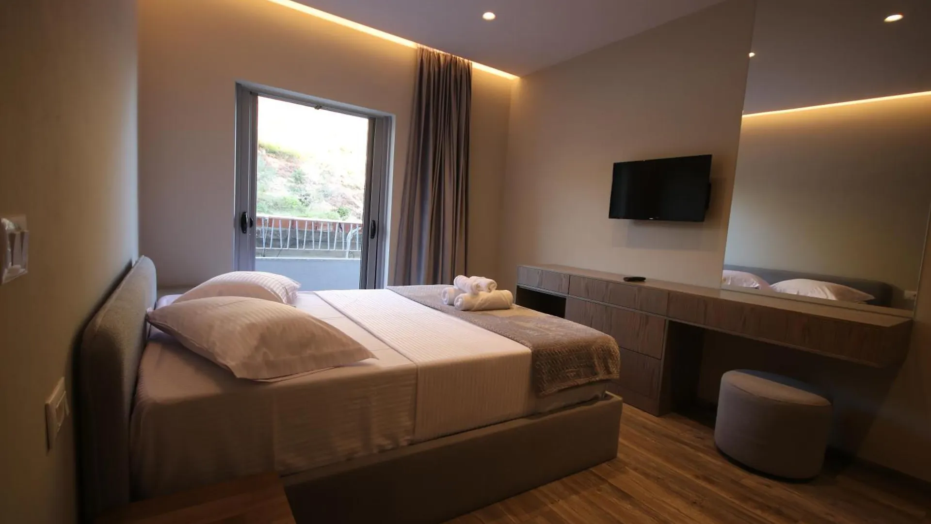 여관 W Cika Hotel 보르쉬